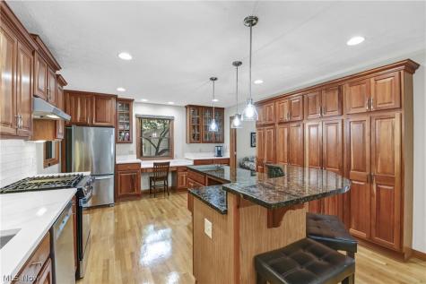 5609 Ely Vista Drive Parma OH 44129
