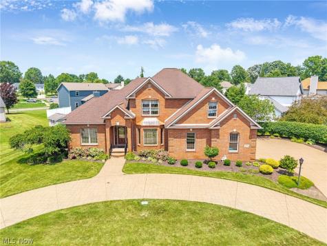 1575 Cornerstone Street SW Hartville OH 44632