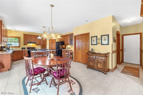 1575 Cornerstone Street SW Hartville OH 44632
