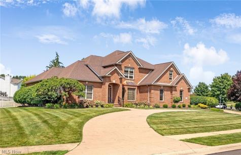 1575 Cornerstone Street SW Hartville OH 44632