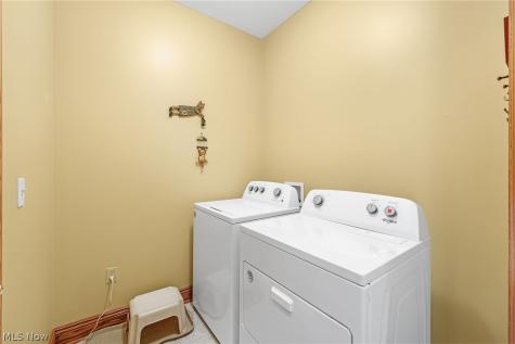 1575 Cornerstone Street SW Hartville OH 44632