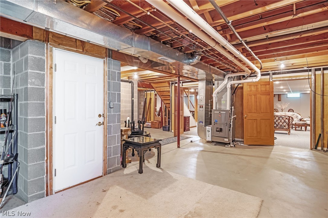 1575 Cornerstone Street SW Hartville OH 44632