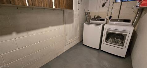 4649 Roosevelt Avenue NE Canton OH 44705