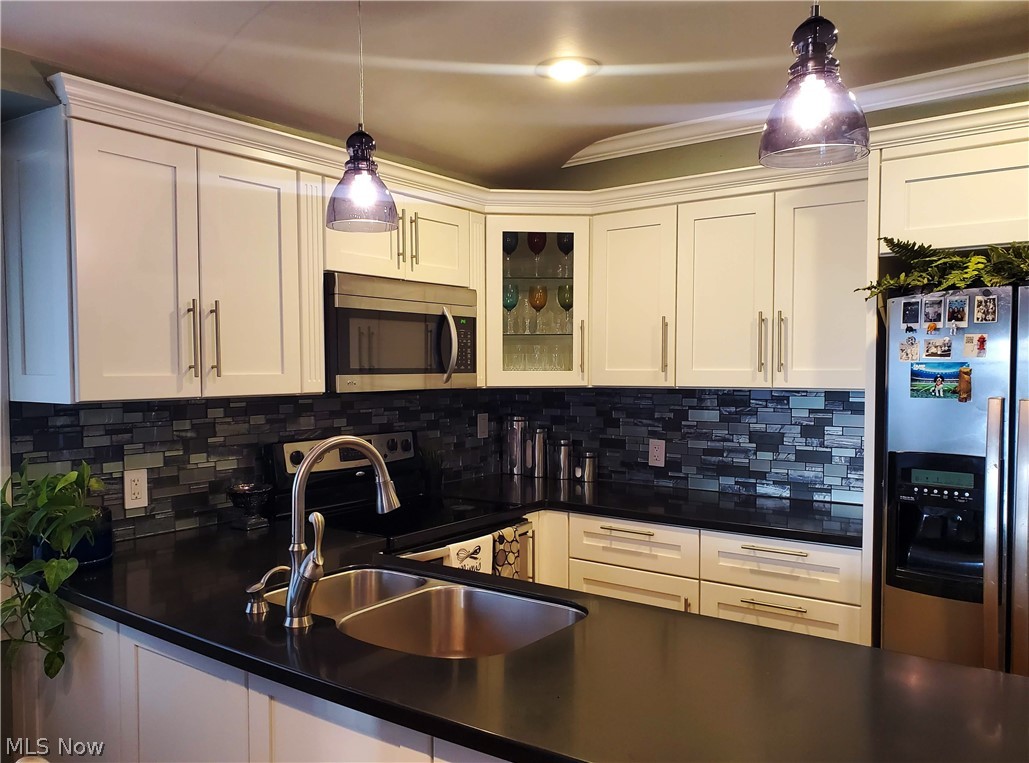 4649 Roosevelt Avenue NE Canton OH 44705