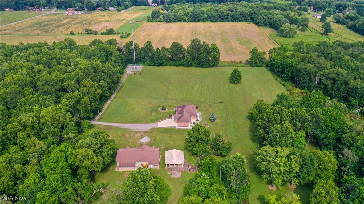 4901 New Castle Road Lowellville OH 44436
