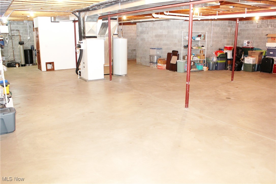 4901 New Castle Road Lowellville OH 44436
