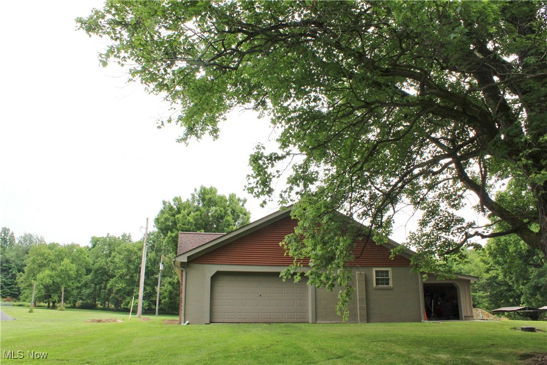 4901 New Castle Road Lowellville OH 44436