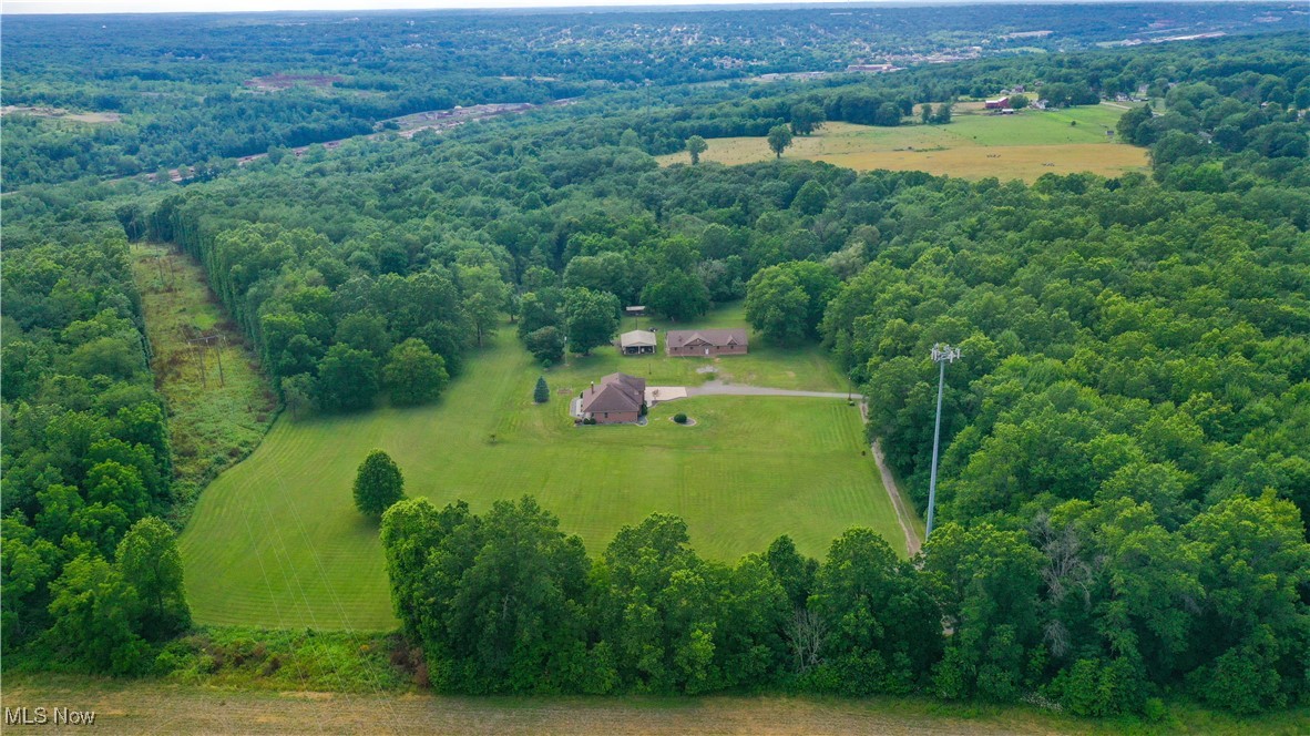 4901 New Castle Road Lowellville OH 44436