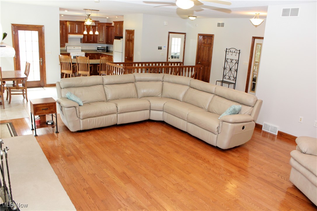 4901 New Castle Road Lowellville OH 44436