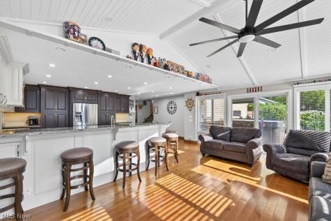 8230 Yorkshire Drive Mentor OH 44060