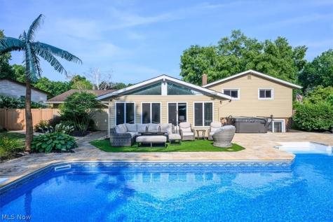 8230 Yorkshire Drive Mentor OH 44060