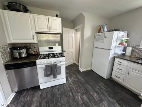 4960 Farnhurst Road Lyndhurst OH 44124