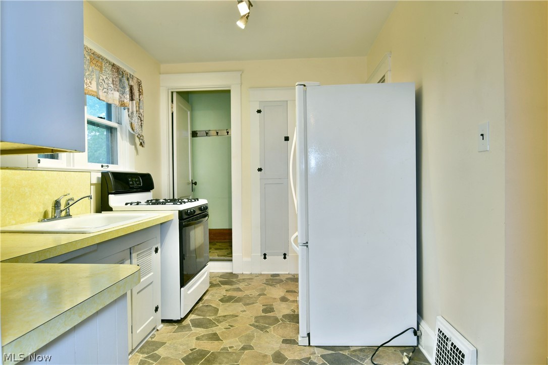 351 Marmion Avenue Youngstown OH 44507