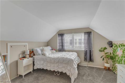 4905 Madison Avenue Sheffield Lake OH 44054