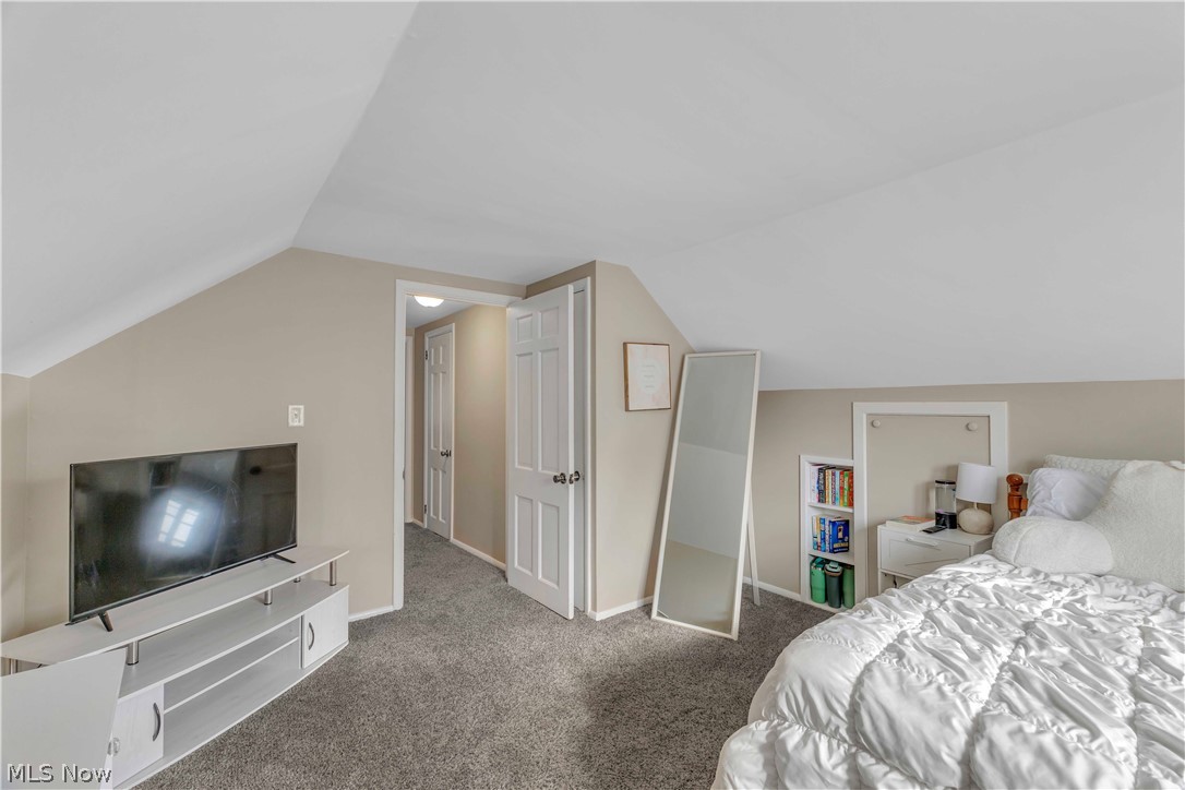 4905 Madison Avenue Sheffield Lake OH 44054