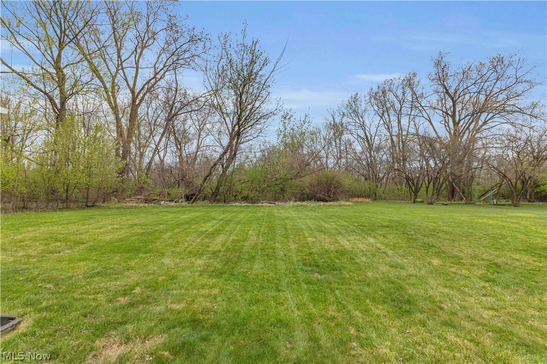 4905 Madison Avenue Sheffield Lake OH 44054