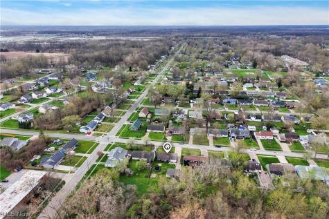 4905 Madison Avenue Sheffield Lake OH 44054