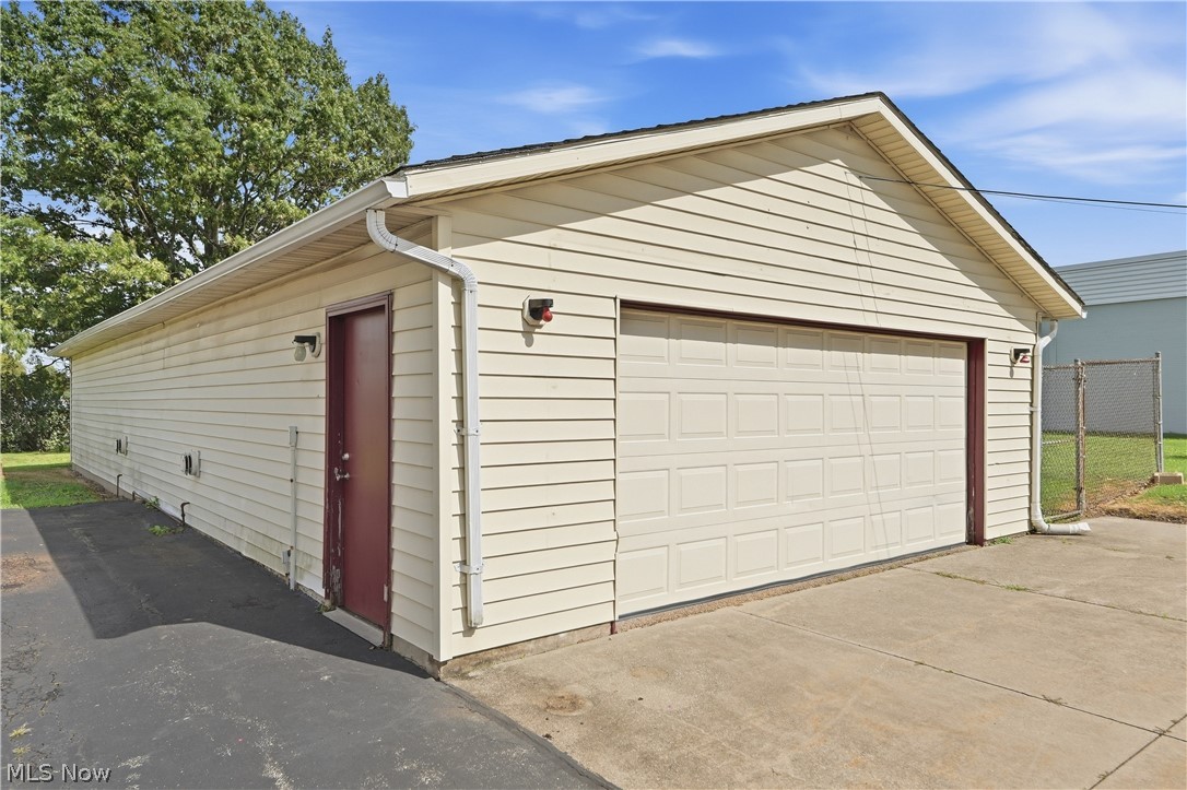 1379 S Chillicothe Road Aurora OH 44202
