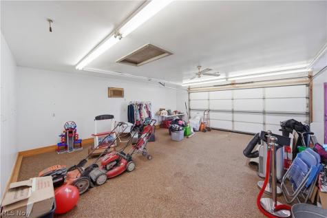 1379 S Chillicothe Road Aurora OH 44202