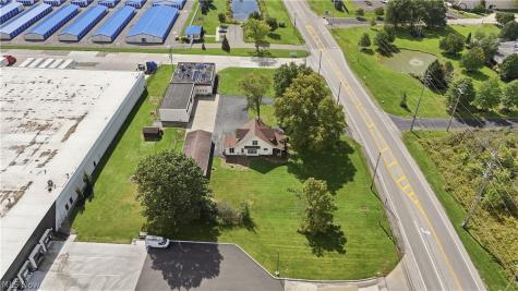 1379 S Chillicothe Road Aurora OH 44202