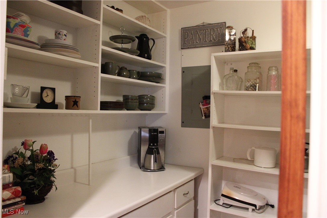 210 Downing Drive Chardon OH 44024