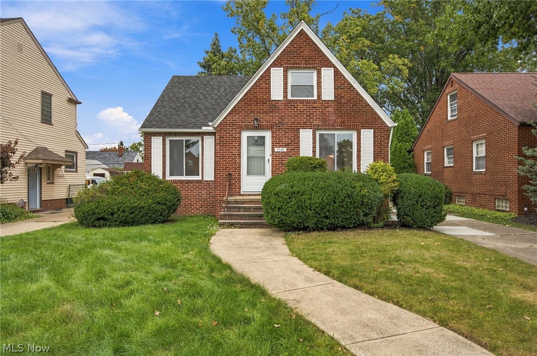 7702 Southington Drive Parma OH 44129