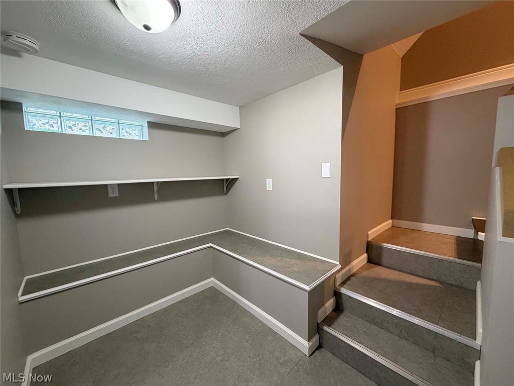 105 Pennsylvania Avenue Minerva OH 44695
