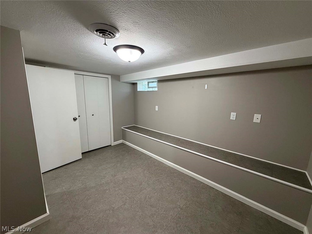 105 Pennsylvania Avenue Minerva OH 44695