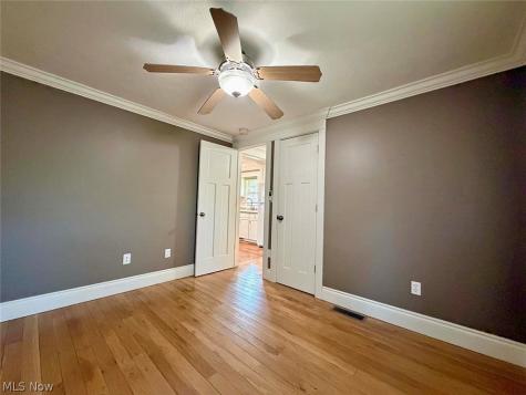 105 Pennsylvania Avenue Minerva OH 44695