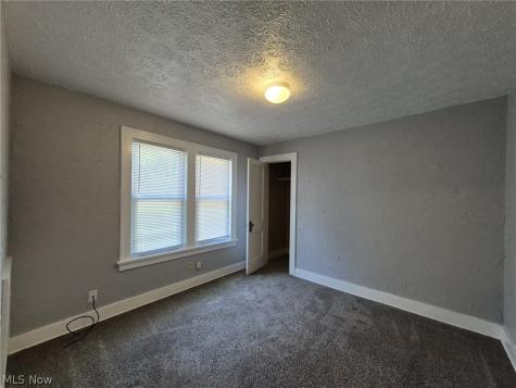 24 Mulwal Drive Painesville OH 44077