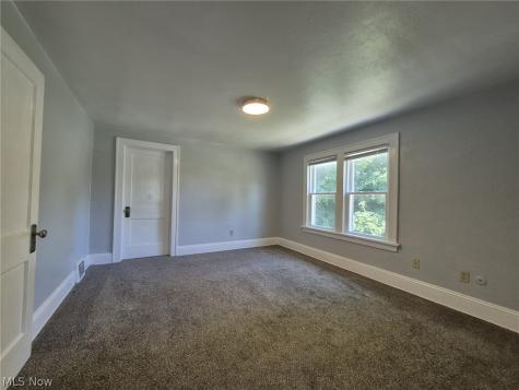 24 Mulwal Drive Painesville OH 44077