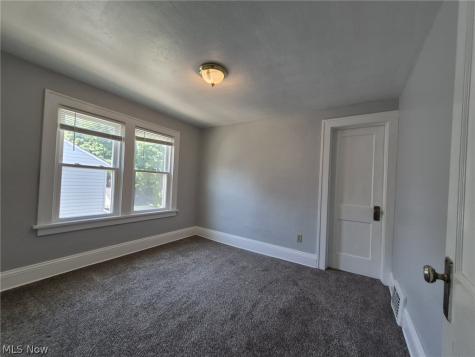 24 Mulwal Drive Painesville OH 44077