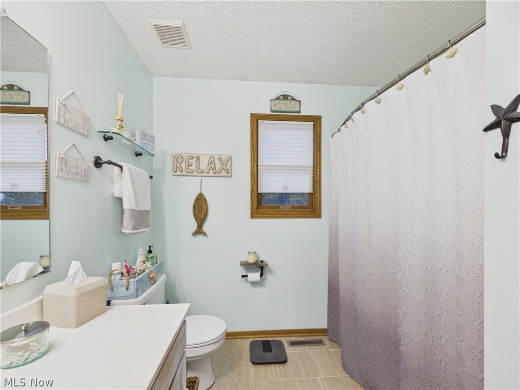 105 Rodeo Circle Louisville OH 44641