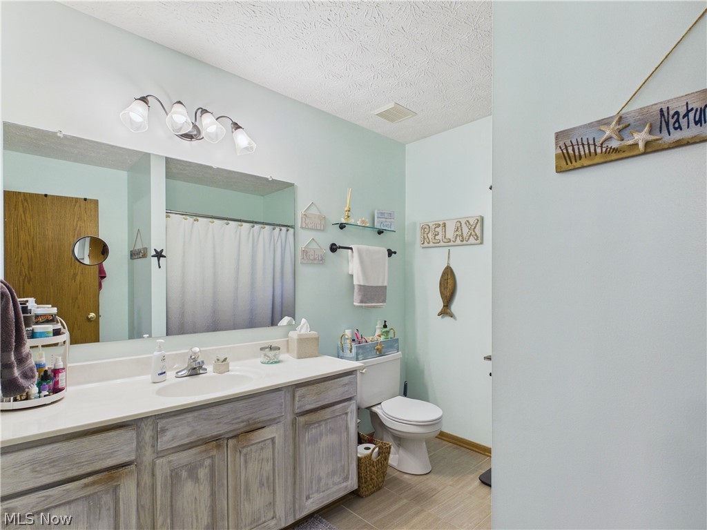 105 Rodeo Circle Louisville OH 44641