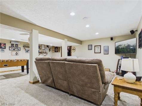 105 Rodeo Circle Louisville OH 44641