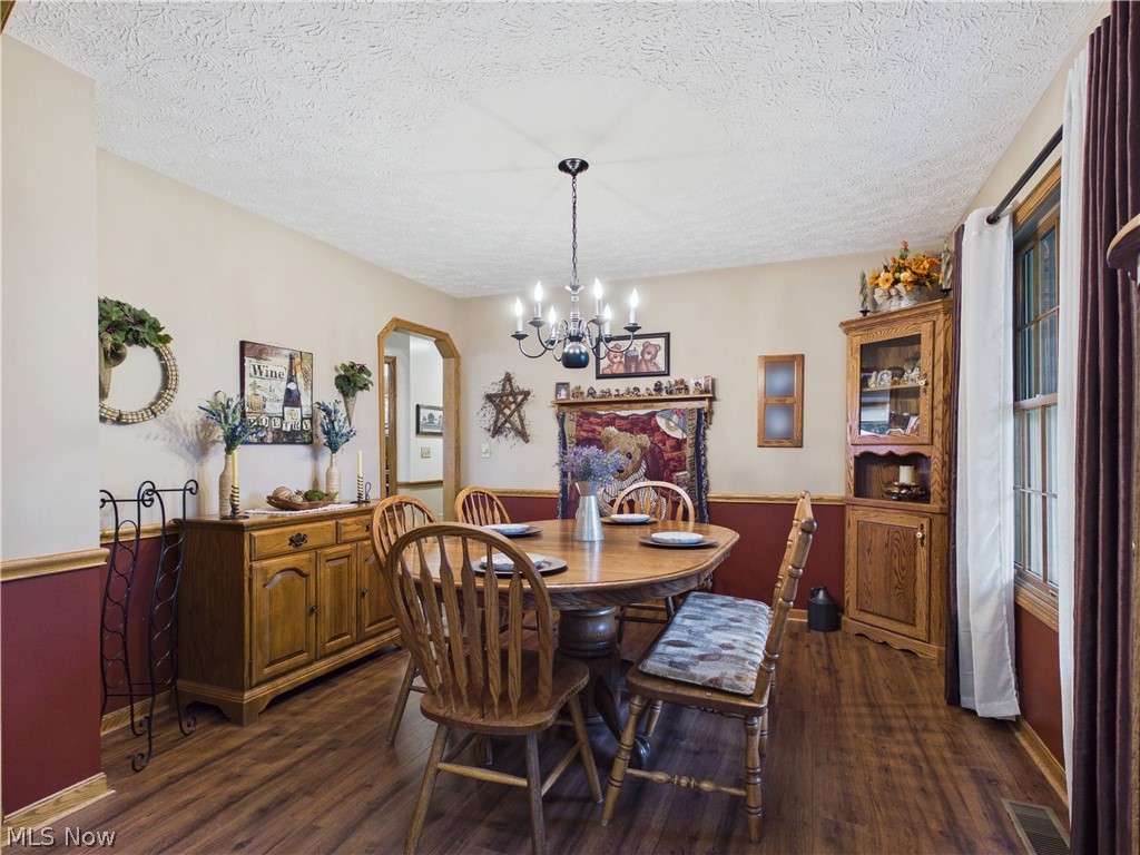 105 Rodeo Circle Louisville OH 44641