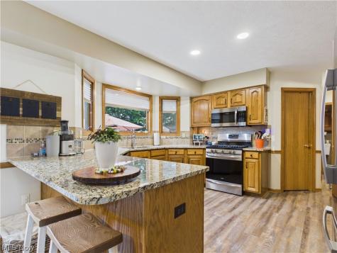 105 Rodeo Circle Louisville OH 44641