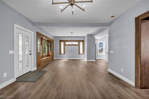 2172 West Boulevard Cleveland OH 44102