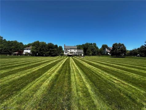10234 Questa Court Wadsworth OH 44281