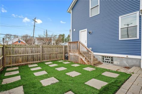 4311 Bailey Avenue Cleveland OH 44113