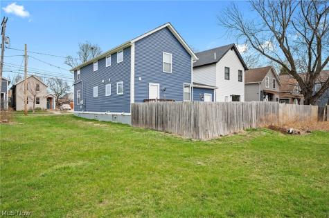 4311 Bailey Avenue Cleveland OH 44113