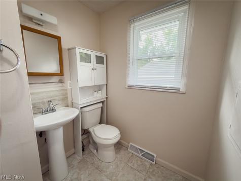 890 Independence Avenue Akron OH 44310