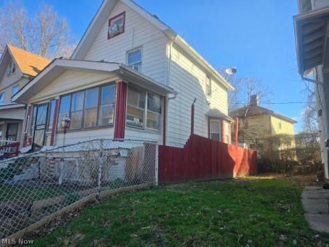 1107 Galewood Drive Cleveland OH 44110