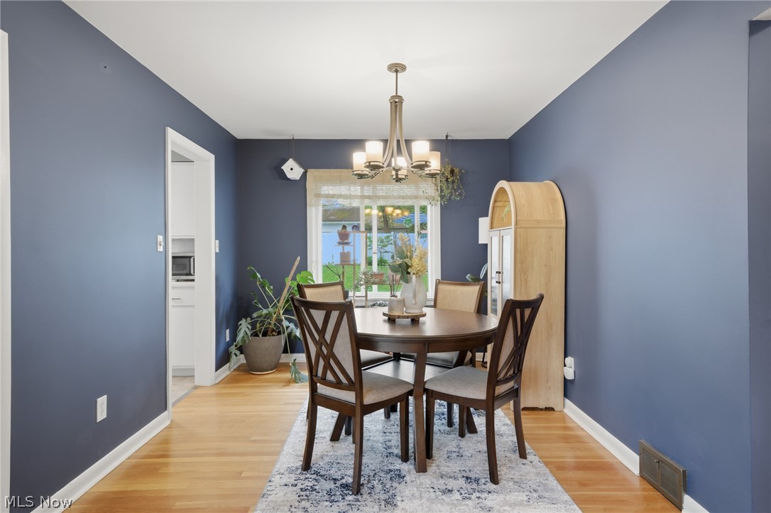 1824 Sackett Avenue Cuyahoga Falls OH 44223