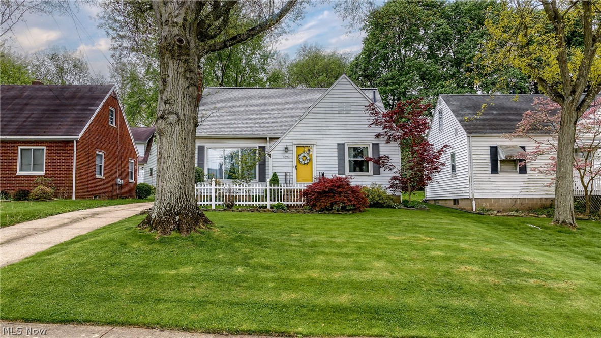 1824 Sackett Avenue Cuyahoga Falls OH 44223