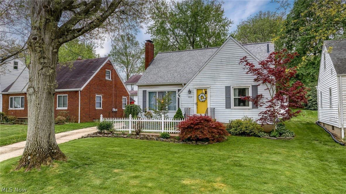 1824 Sackett Avenue Cuyahoga Falls OH 44223