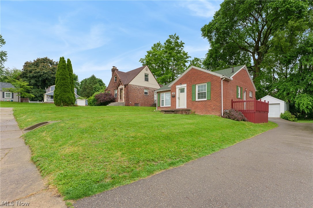 1307 23rd Street NE Canton OH 44714