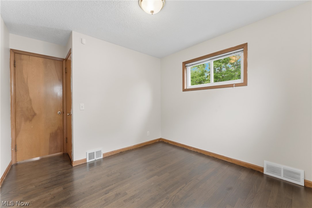 1307 23rd Street NE Canton OH 44714