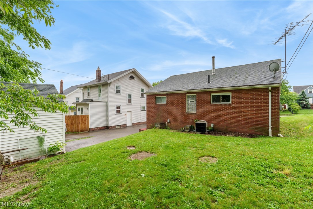 1307 23rd Street NE Canton OH 44714