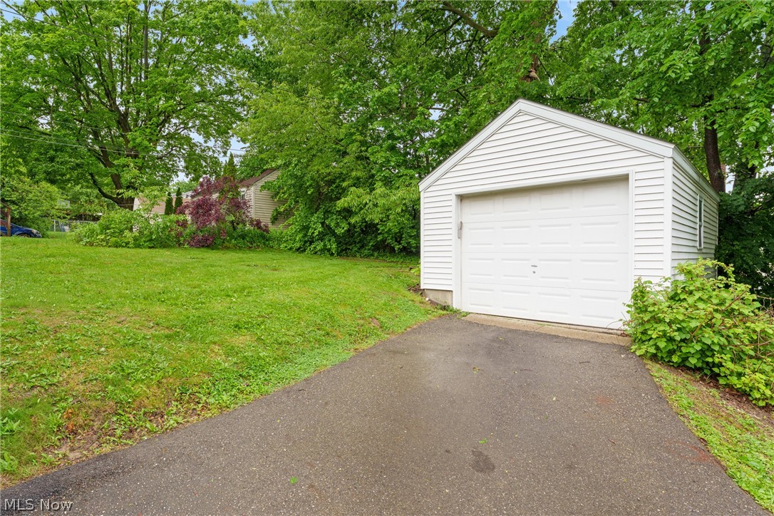 1307 23rd Street NE Canton OH 44714